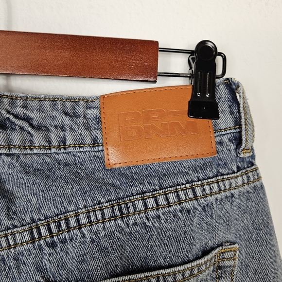 Princess Polly Intentions Straight Leg Knee Rip Denim Jeans Women's Size 8 - Picture 6 of 7